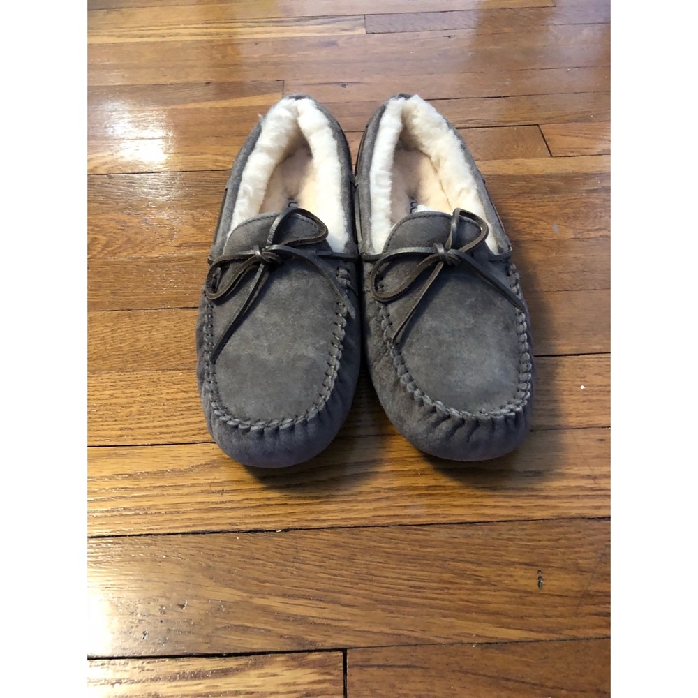 Ugg Dakota Slippers. Color Slate